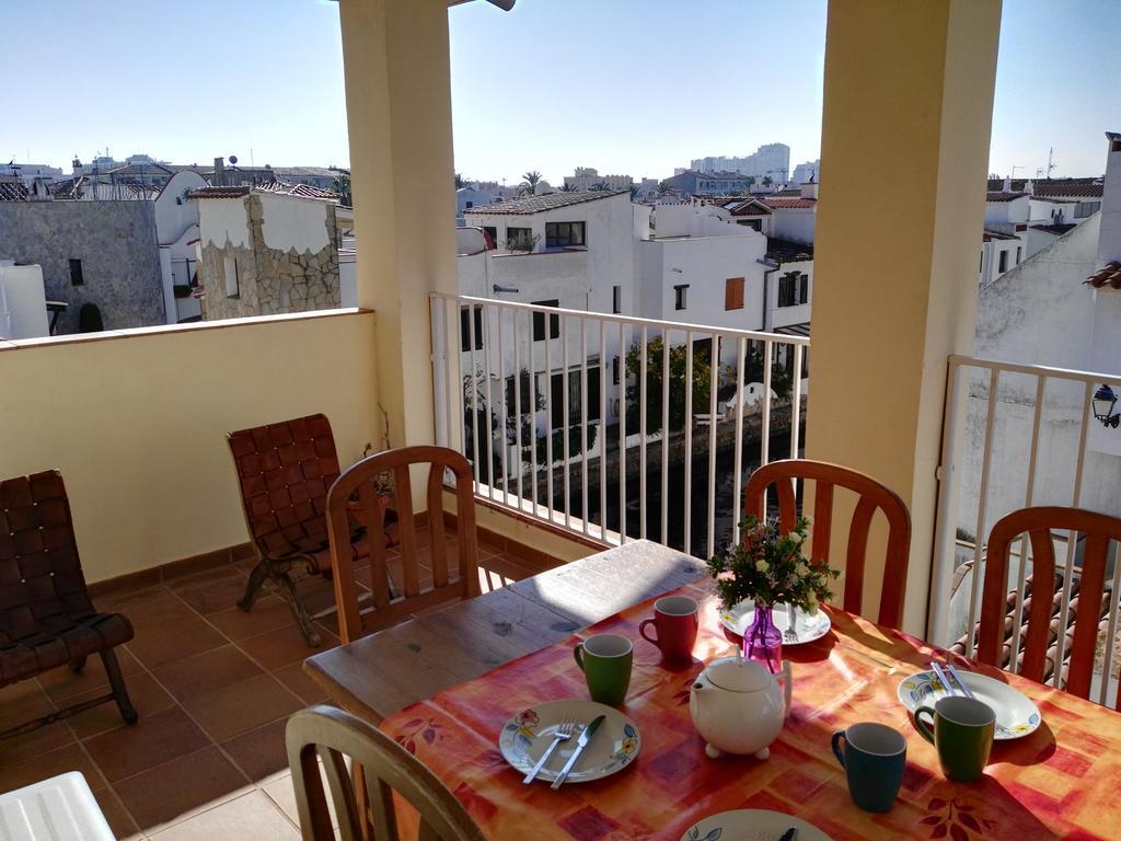 Waterside Apartment - Two Bedroom Empuriabrava Cameră foto